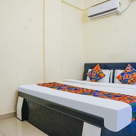 Fabexpress Vaishnav Inn Talegaon Dabhade Exteriör bild