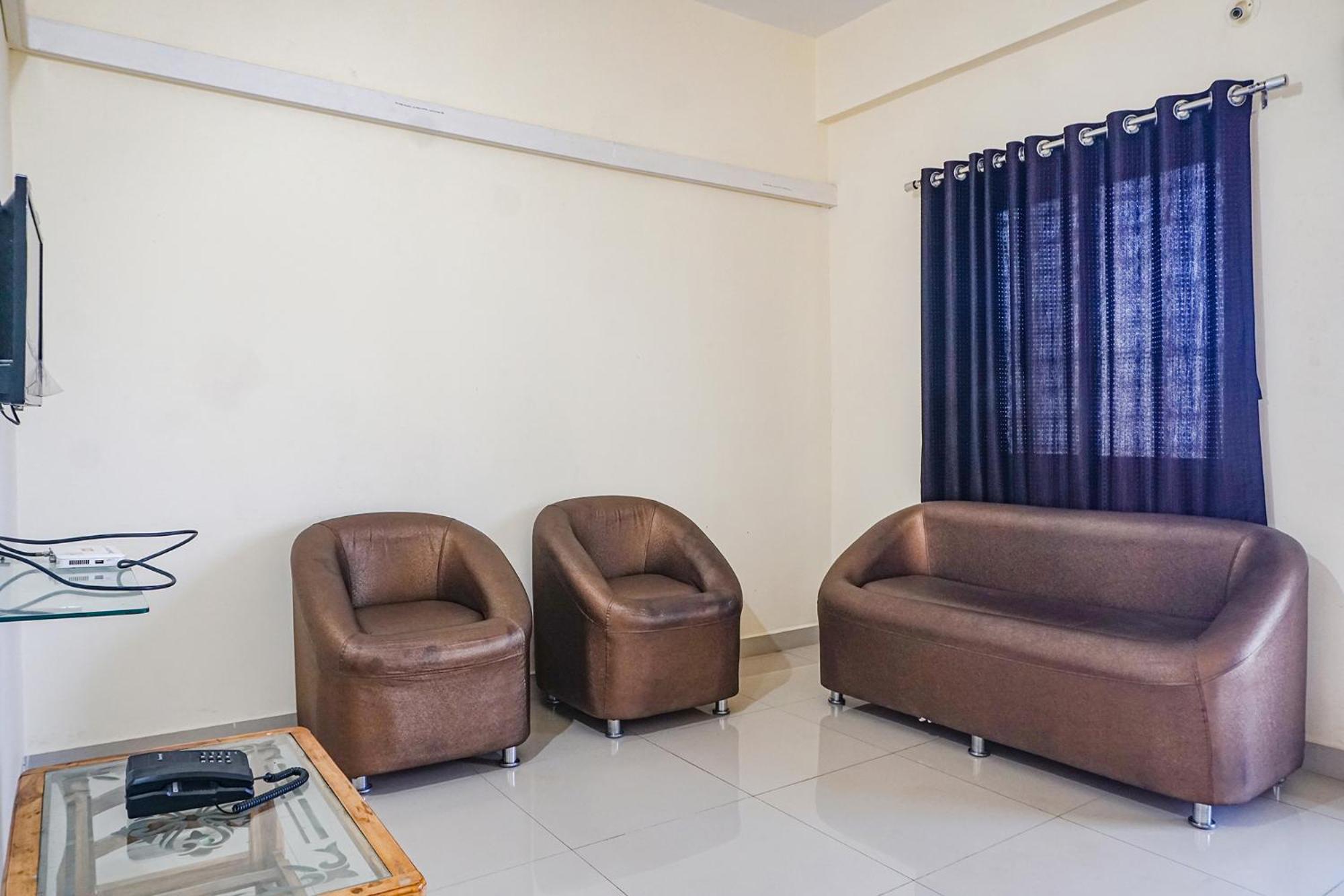 Fabexpress Vaishnav Inn Talegaon Dabhade Exteriör bild