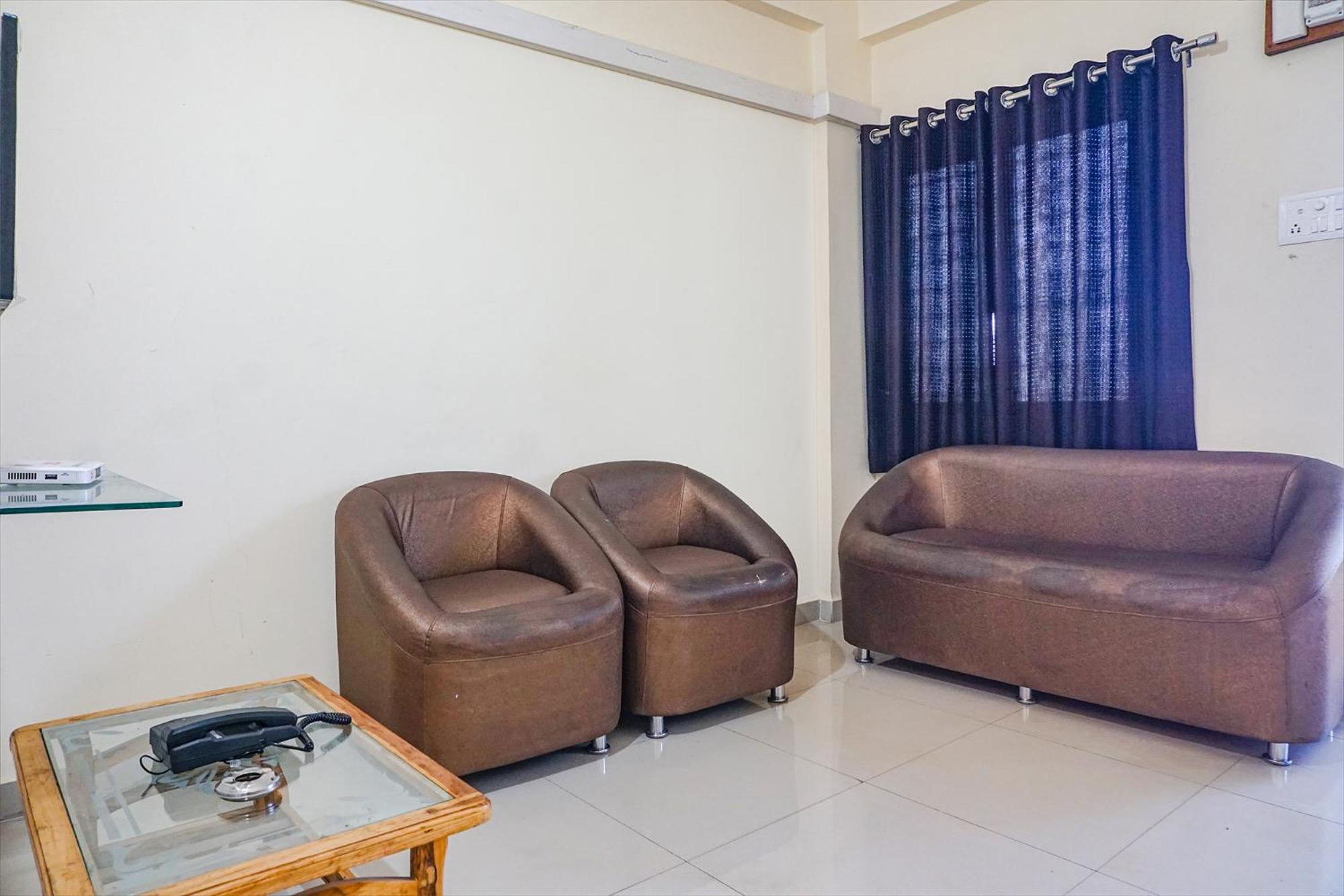 Fabexpress Vaishnav Inn Talegaon Dabhade Exteriör bild