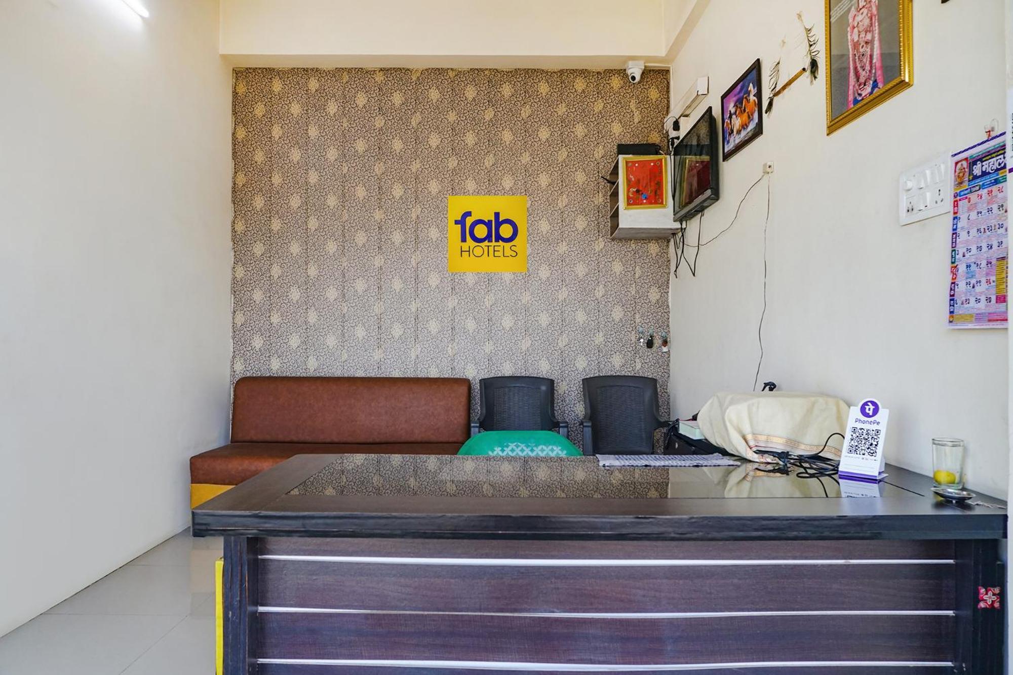 Fabexpress Vaishnav Inn Talegaon Dabhade Exteriör bild